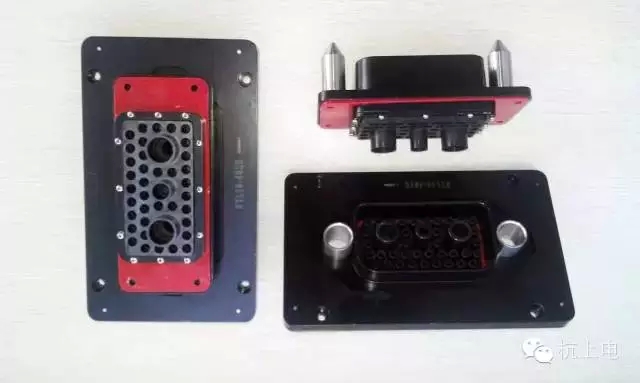 電動汽車的換電（diàn）模式電連接器